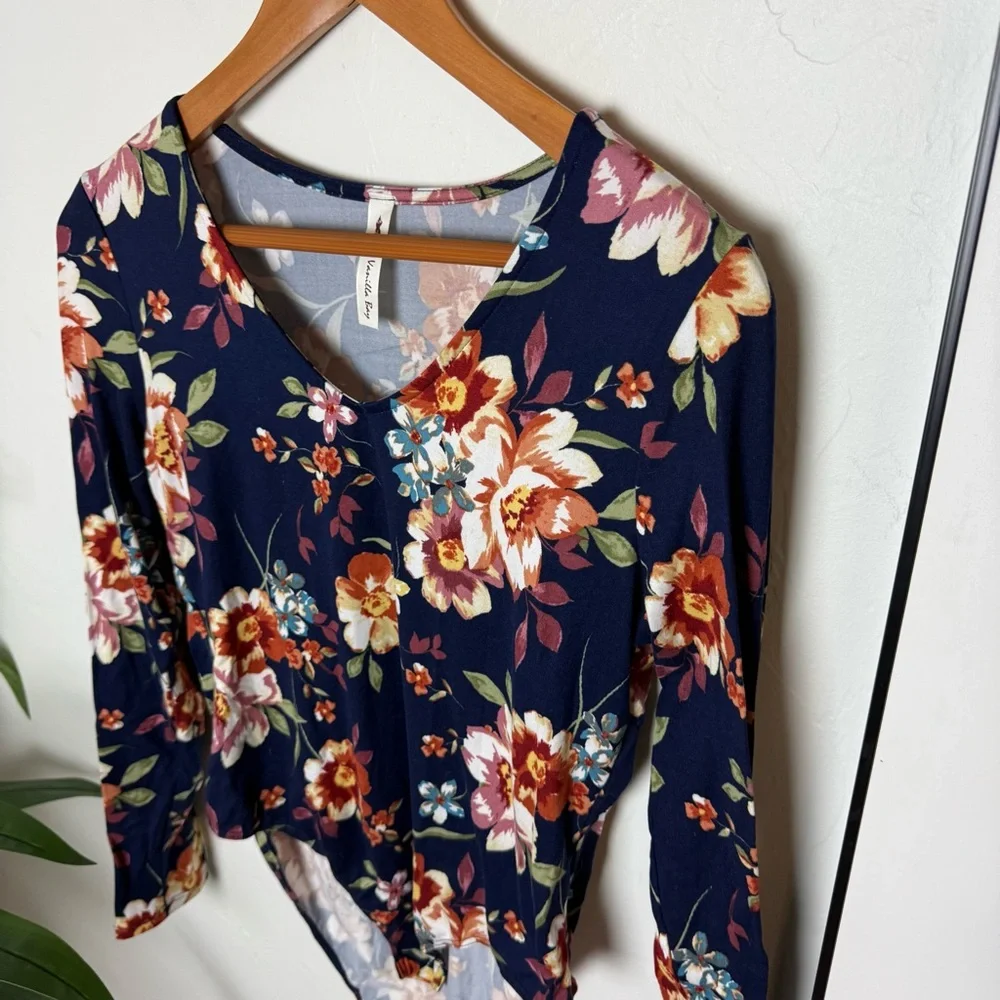 Vanilla Bay Floral Long Sleeve Bodysuit - Size Large - Picture 2 of 5